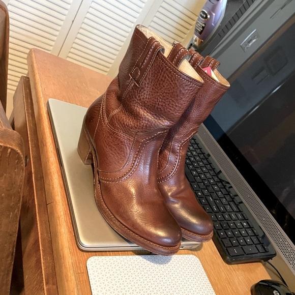 Frye Shoes Frye 7640 Jane Trapunto Leather Ankle Boots Women Size